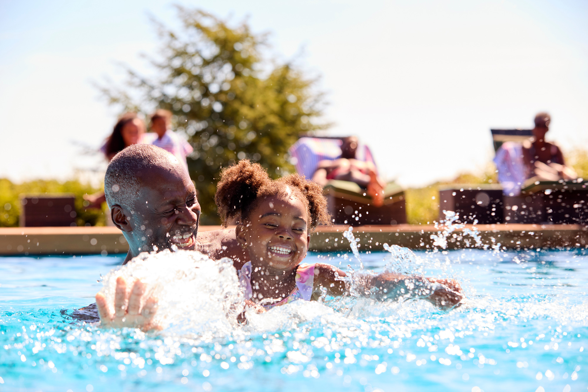 Family enjoying Jamaica tourism experience